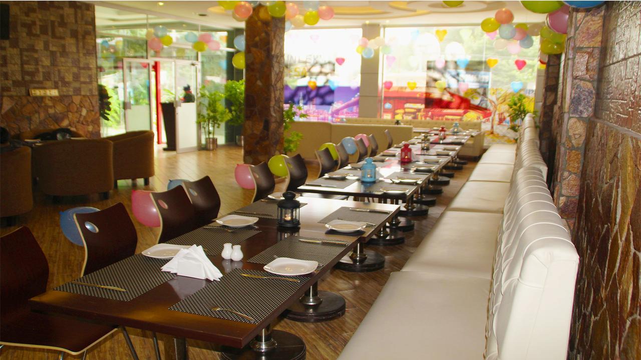 Triple One Hotel Suites Abbottabad Extérieur photo